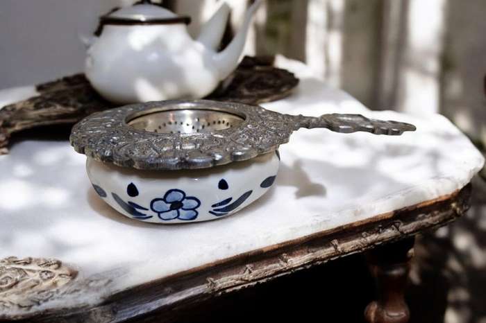 Delft Blue Tea Strainer