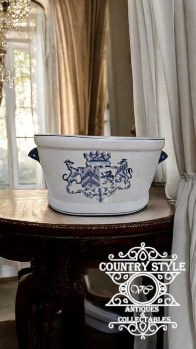 Victorian Style ceramic ice bucket or planter