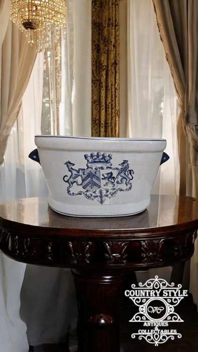 Victorian Style ceramic ice bucket or planter