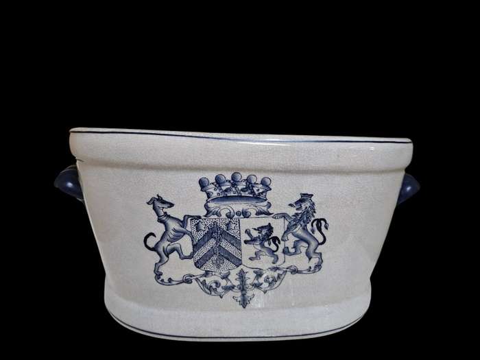 Victorian Style ceramic ice bucket or planter
