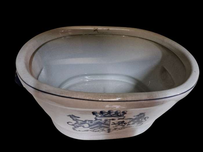 Victorian Style ceramic ice bucket or planter