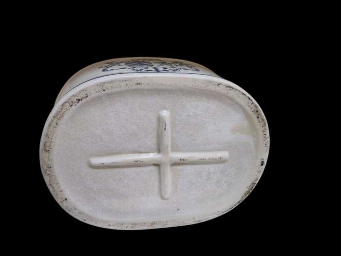 Victorian Style ceramic ice bucket or planter