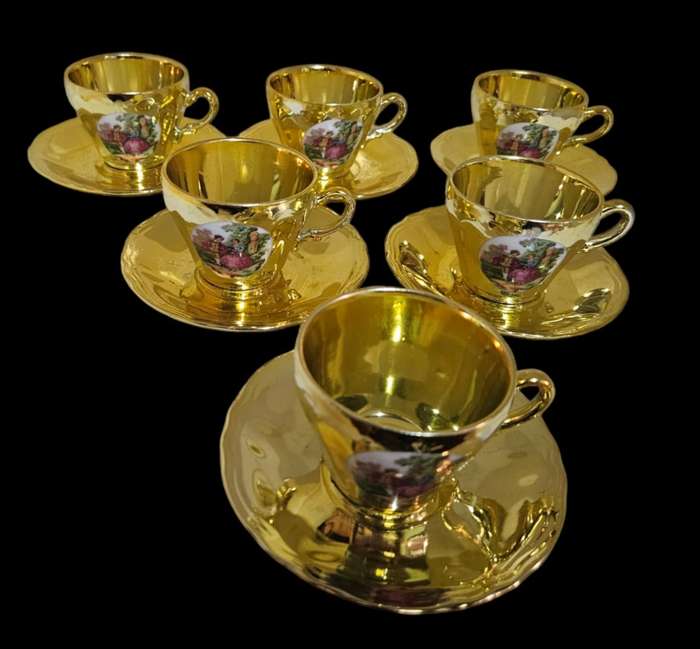 6 vintage Gold Demitasse Cups & Saucers
