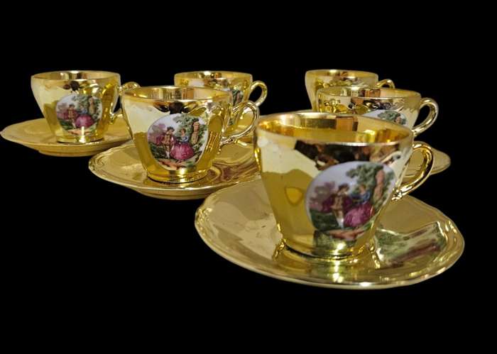 6 vintage Gold Demitasse Cups & Saucers