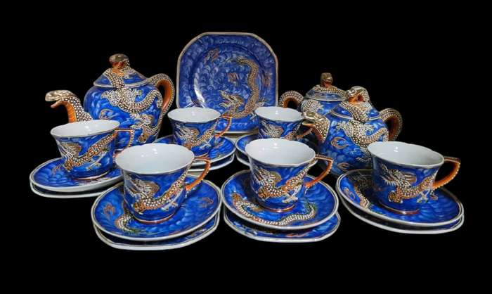Japanese Kutani Moriage "Dragon Ware" tea set
