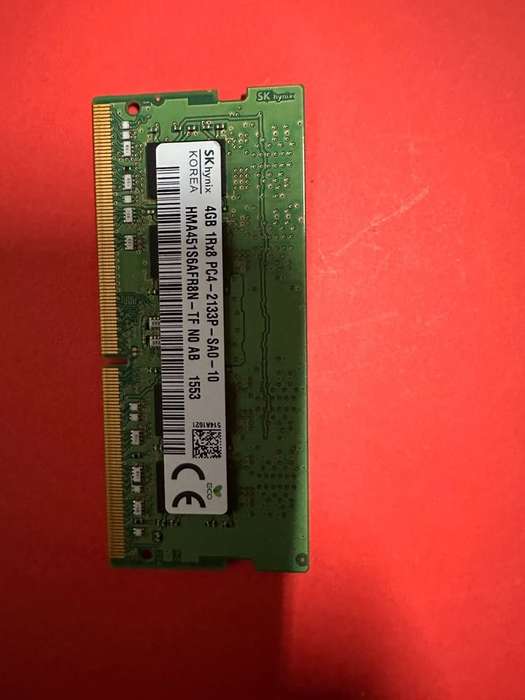 SK Hynix 4GB 1Rx8 PC4-17000 DDR4-2133 1.2volt CL15 260 Pin Sodimm Memory