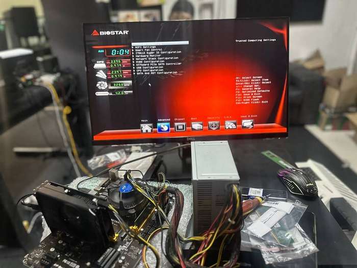 Biostar Motherboard TB250-BTC PRO Core with core i5-7500 7th gen + 8GB DDR4 LGA1151 Intel