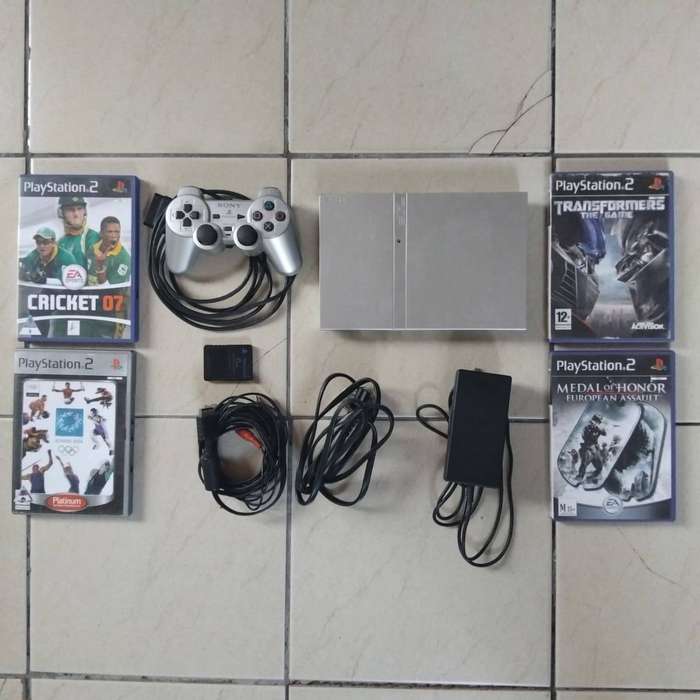 PS2 Console Bundle