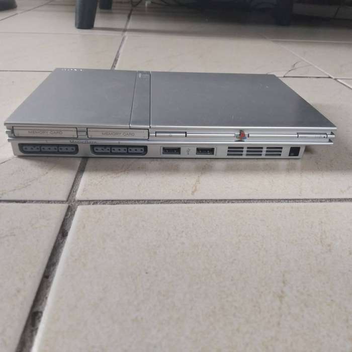 PS2 Console Bundle