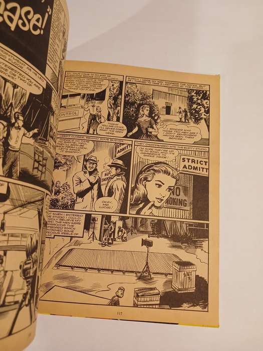 Girls' Crystal Annual 1968, Fleetway Publications