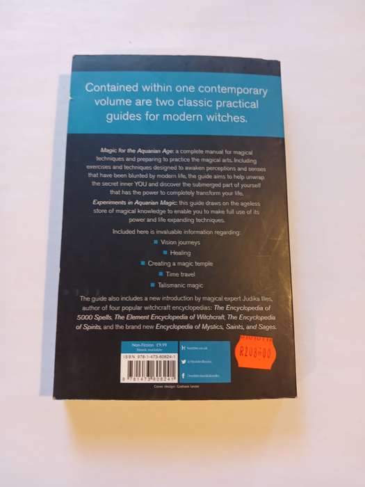 The Complete Book of Aquarian Magic by Marian Green