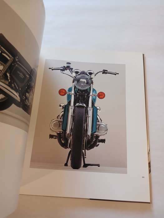 The Art of the Motorcycle, Guggenheim Museum edited by Matthew Drutt