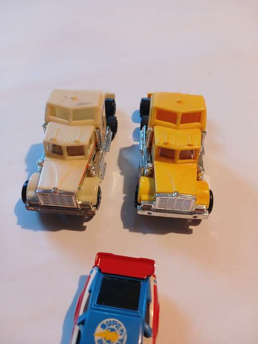 Slot Cars and Controllers, See Desr.