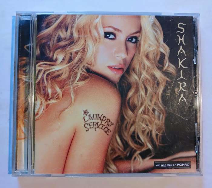 Shakira. Laundry Service CD