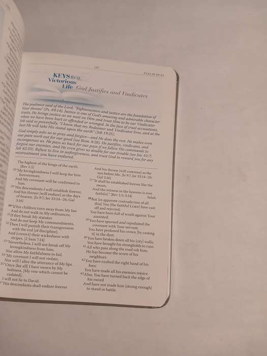 Battlefield of the Mind, Psalms and Proverbs commentary by Joyce Meyer