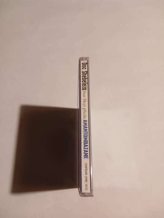 Doc Shebeleza feat. Skot Phola, Amantombazane CD
