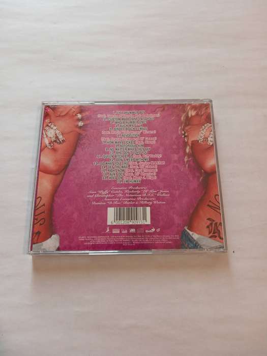Lil' Kim, The Notorious KIM CD