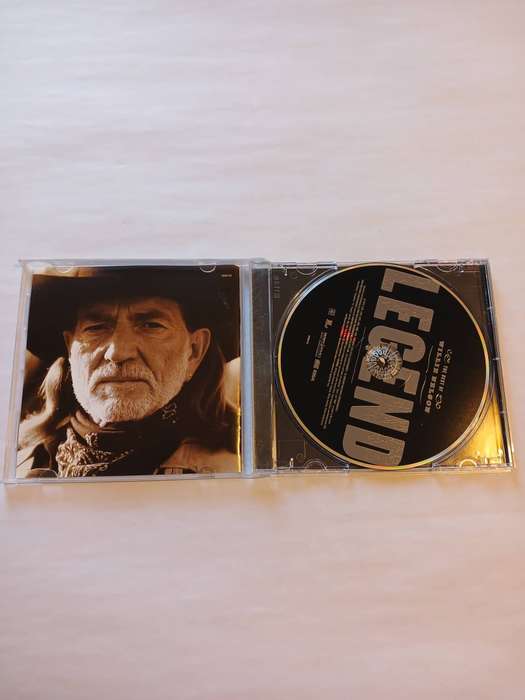 Willie Nelson, Legend: The Best Of CD