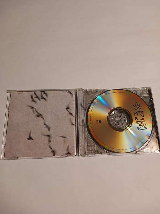 Venus Doom, Him CD