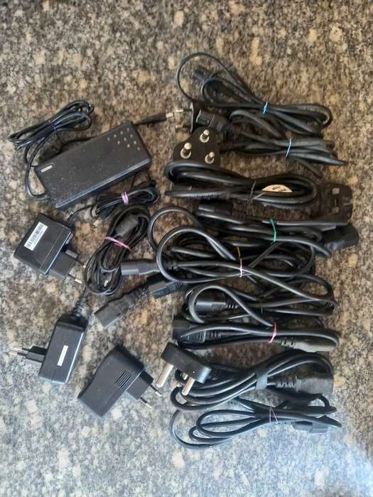 PC CABLE AND PLUG BUNDLE