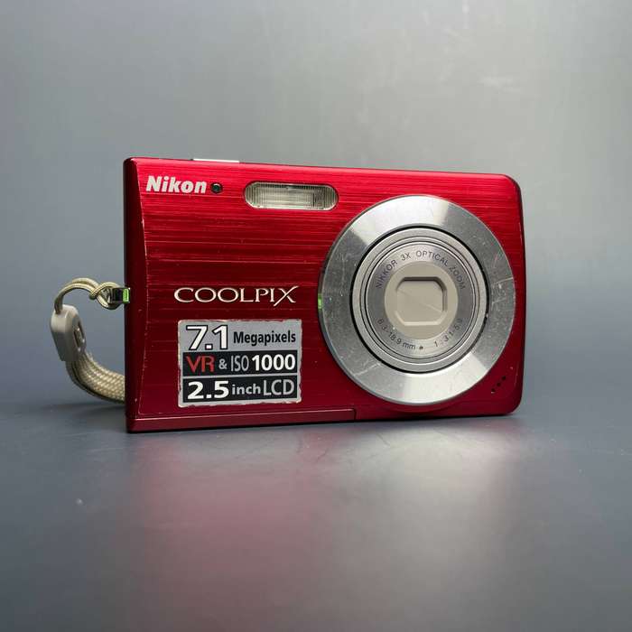 Nikon S200 Camera