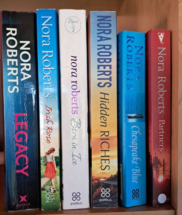 Nora Roberts 6-book Bundle