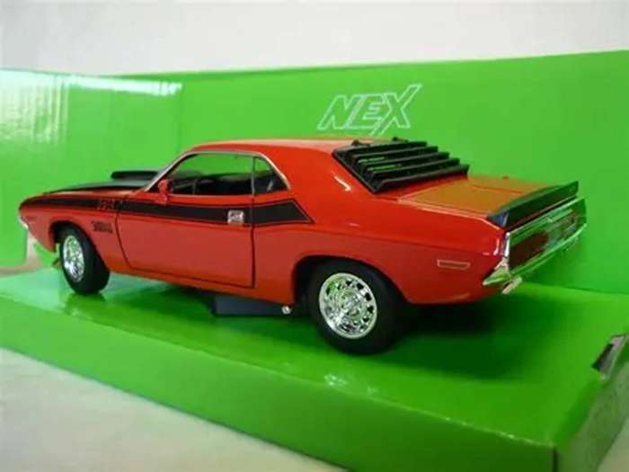 Dodge Challenger T/a Orange /Black 1970 1/24 Scale WELLY 240290