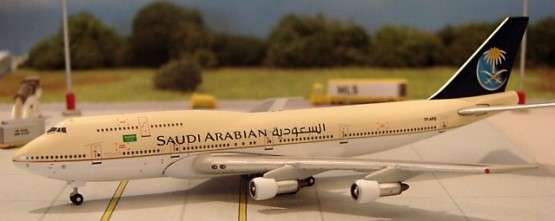 Boeing 747-357 Saudi Arabian Airlines - 1/500 Scale (SKY 500)(SKYTFARS)(TAS002831)