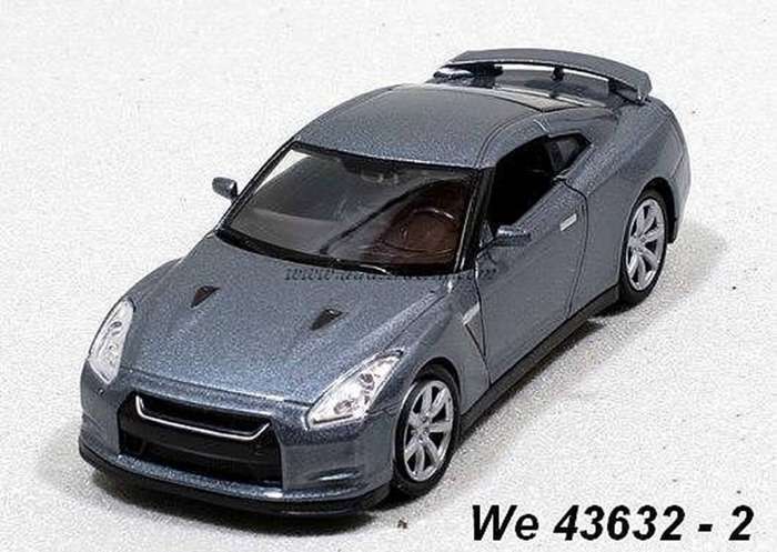 Nissan GTR Pullback Grey 1/38 Scale WELLY 43632