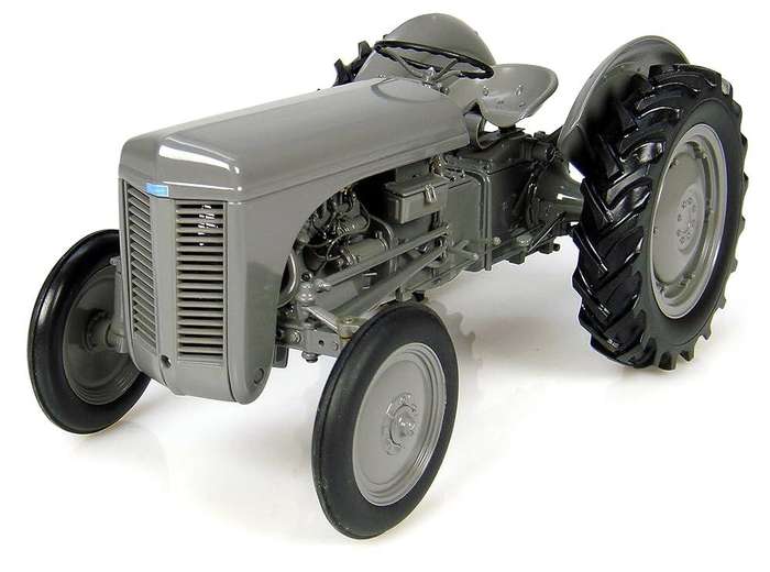 Massey Ferguson TEA20 Grey (Vaal Japie) - 1/16 Scale (UH2690)
