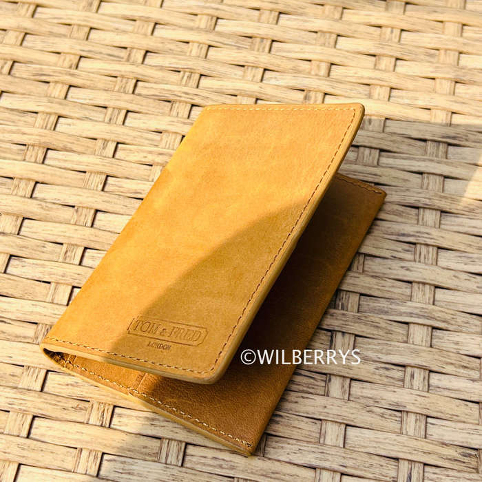 TOM & FRED® Mens Camel Tan Manchester Vertical Bi-fold Wallet