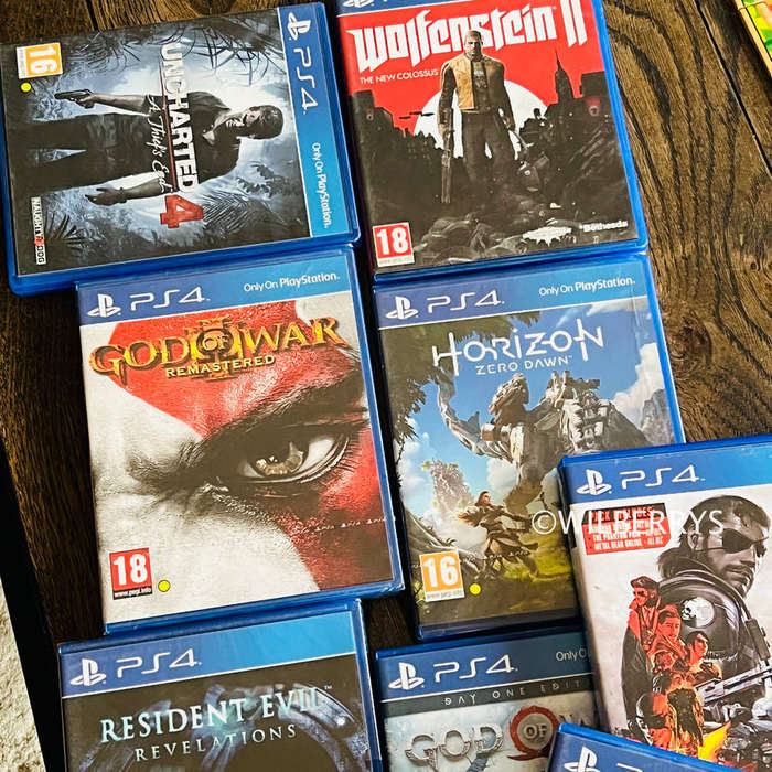 Sony Playstation 4 PS4 Console + 10 Game Bundle Dishonoured 2, God of War, MGSV, Horizon and more