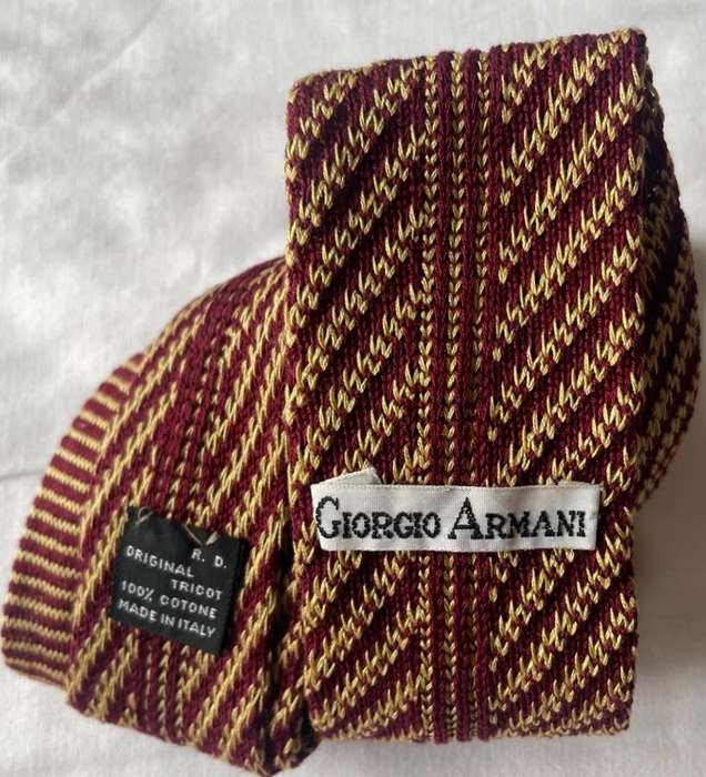 ORIGINAL GIORGIO ARMANI MENS PURE COTTON HANDMADE TIE, RED AND GOLD DIAGONAL STRIPES, MADE IN ITALY