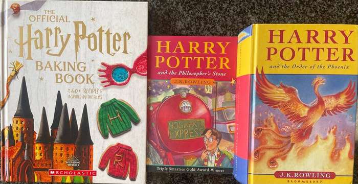 3 HARRY POTTER BOOKS! THE PHILOSOPHER'S STONE, THE ORDER OF THE PHOENIX, THE OFFICIAL HARRY POTTER