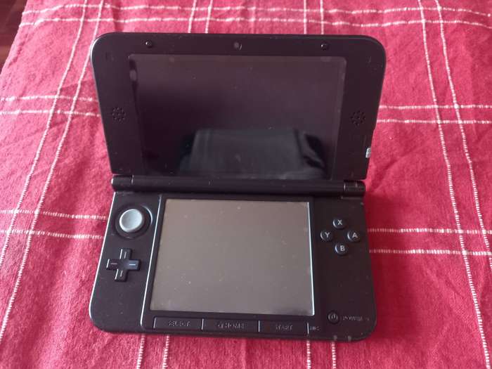 3DS XL Console (Pokémon X & Y Limited Edition)