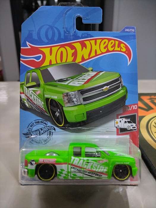 Hot Wheels Chevy Silverado Treasure Hunt