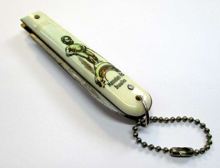 Vintage pocket knife / Brussels - Belgium tourism - Manneken-Pis Bruxelles