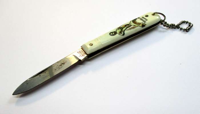 Vintage pocket knife / Brussels - Belgium tourism - Manneken-Pis Bruxelles