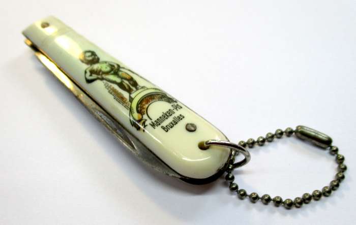 Vintage pocket knife / Brussels - Belgium tourism - Manneken-Pis Bruxelles
