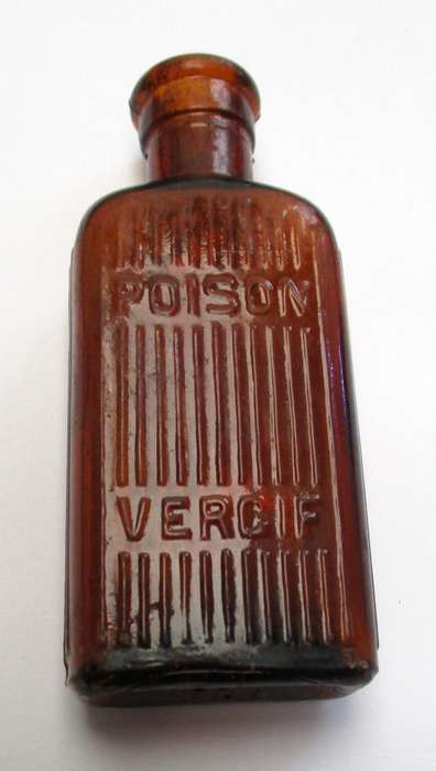 Vintage Amber Poison Bottle / Vergif bottle  - Talana