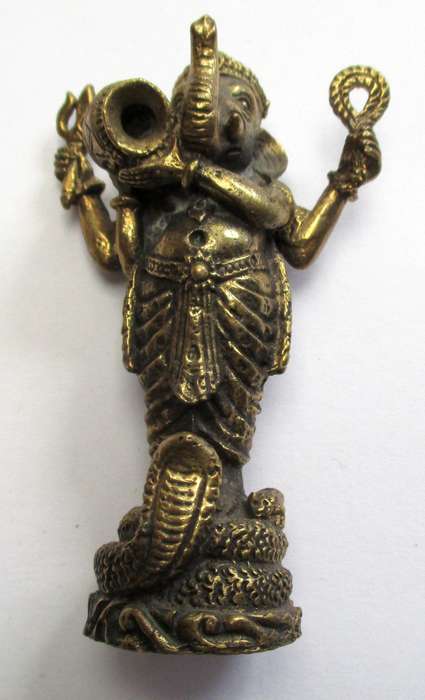 Small brass Ganesha Statue / Shrine Deity