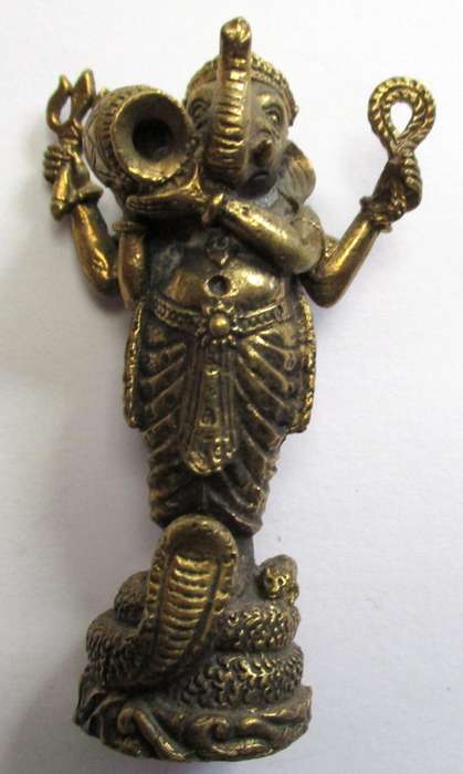 Small brass Ganesha Statue / Shrine Deity