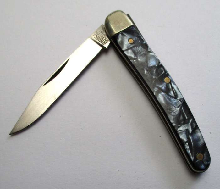 Bonsa Dog Leg pocket knife, small. Made in Solingen, Germany.