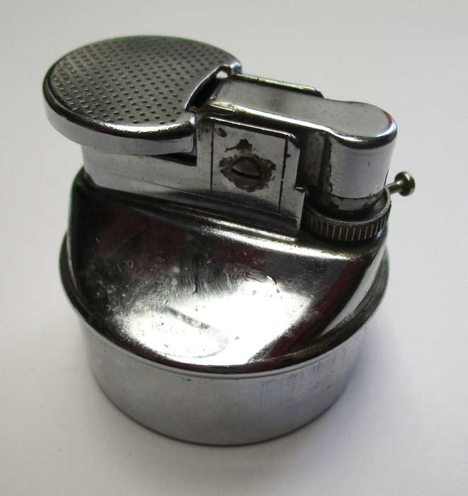 Vintage Gas Lighter (Table lighter) Insert - unmarked / untested
