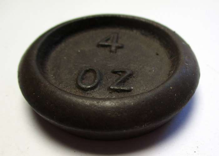 Antique / Vintage 4 Ounce  / 4Oz steel scale weight
