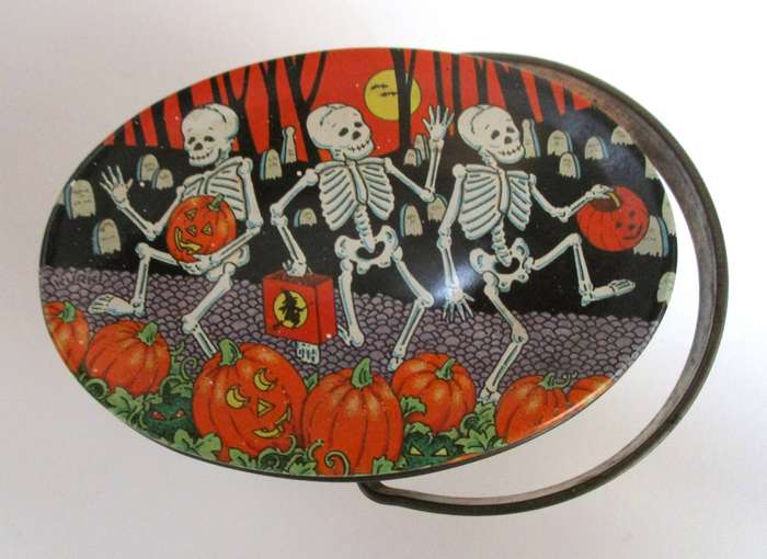 American Halloween Candy Tin / Basket