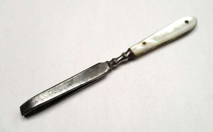 Antique / vintage mother of pearl grooming tweezers