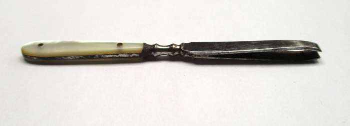 Antique / vintage mother of pearl grooming tweezers
