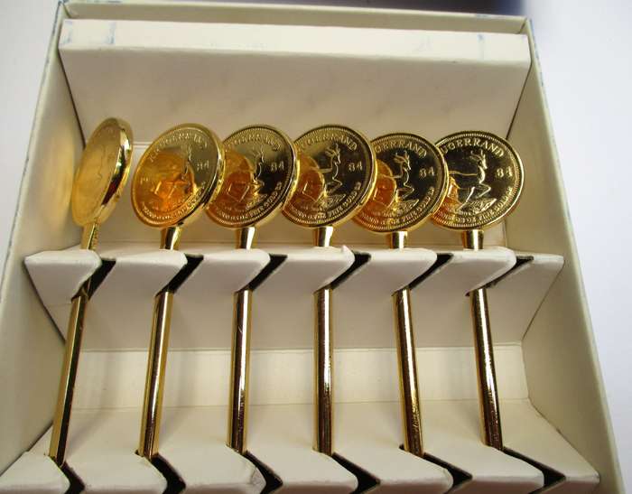 Viners Stainless Steel Cutlery - Kruger Rand Forks - gold plated