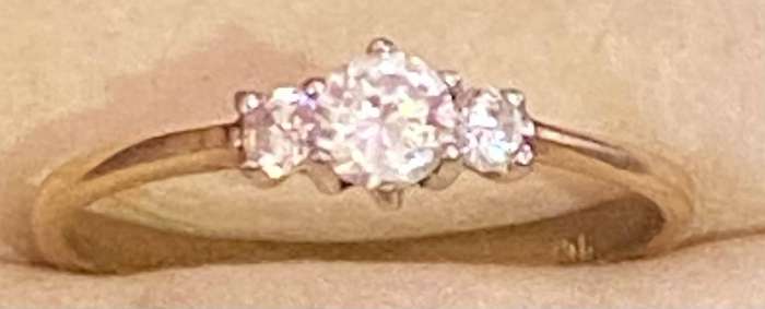 Cute Dainty and petite 9ct yellow gold with Cubic Zirconia Ring